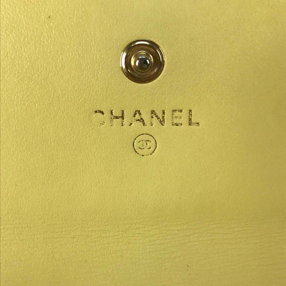CHANEL Yellow Caviar Leather Logo Wallet - Picture 15 of 16